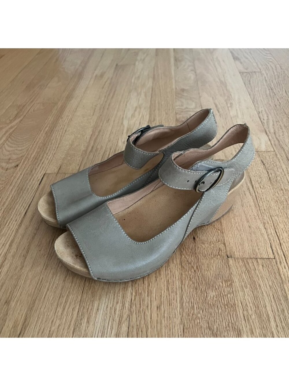 Dansko Tiana Platform Wedge Peep Toe Sandals Taupe Leather Women's Size 41/10.5
